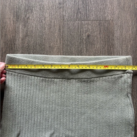 Abercrombie & Fitch Ribbed Mini Skirt in Gray - Picture 3 of 5